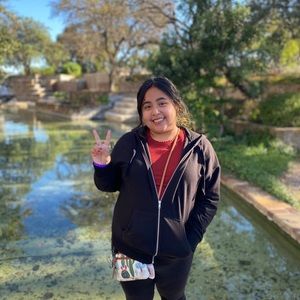 Meet your Posher, Jesenia